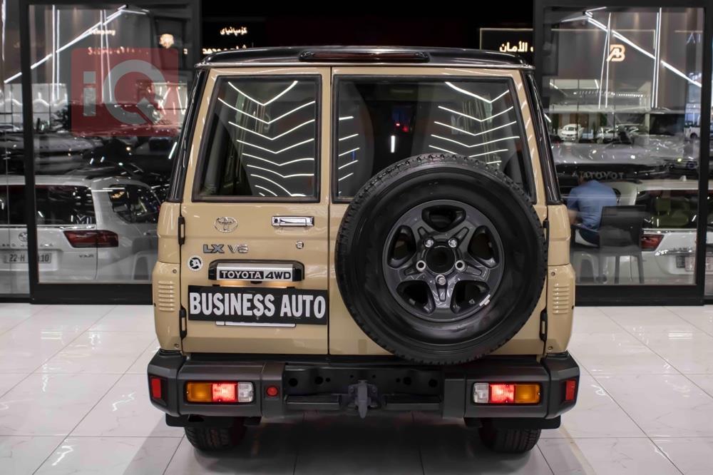 Toyota Land Cruiser 70